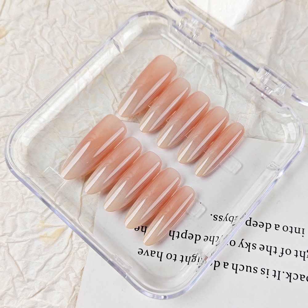 Nude rosa degradado manicura ovalada larga, temperamento suave y dulce, uñas portátiles hechas a mano, parche de uñas de 10 piezas