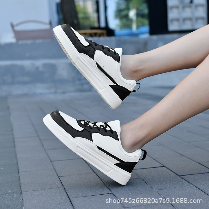 Zapatos blancos de las mujeres al por mayor de moda de cuero de moda impermeable transpirable zapatos casuales de fondo suave estudiante zapatillas