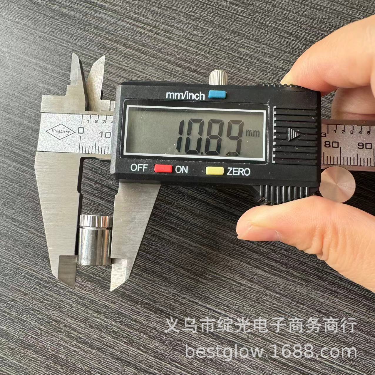 329b5d41a3e72e69c3ae511a2658cb