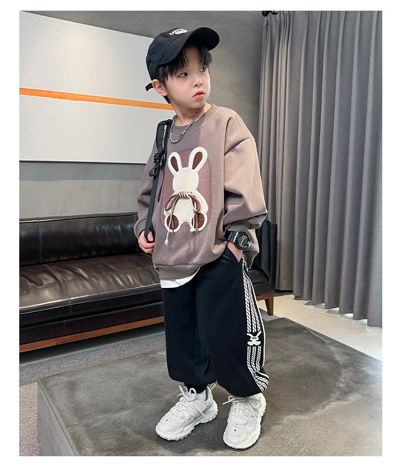Conjunto de dos piezas con sudadera con capucha para niño otoño_voghion.com