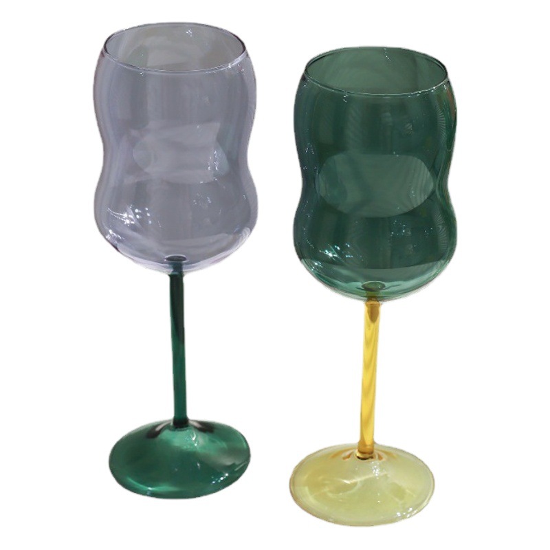 Alta apariencia ins estilo alto-pierna de color de contraste de color de borosilicato vidrio de alta temperatura resistente hogar copa de vino taza de agua