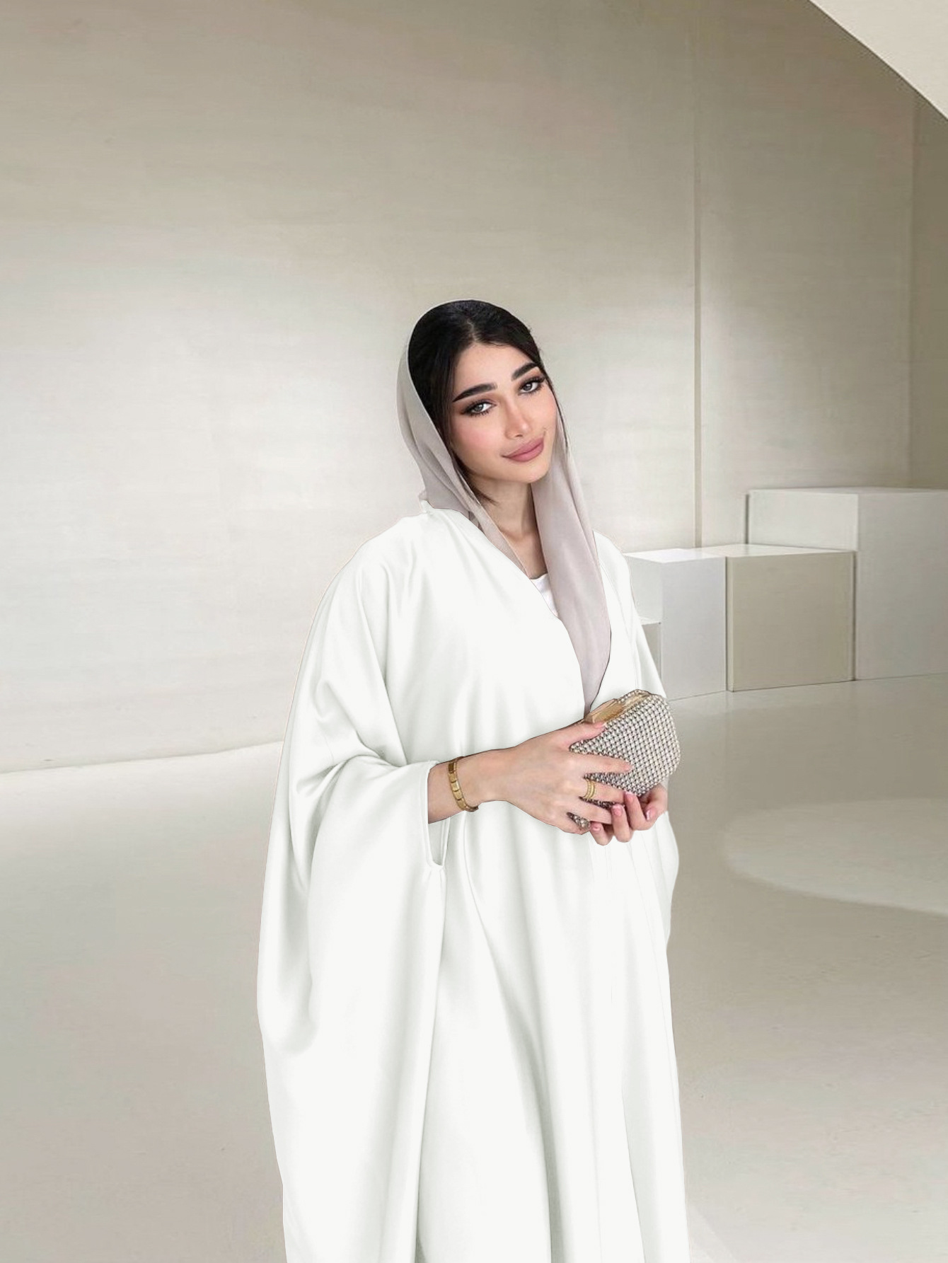 2026 Spring/Summer New Middle Eastern Style Robe Coat, Fashionable Elegant, Soft And Lightly Draped Batwing Sleeve_ecoleips.com