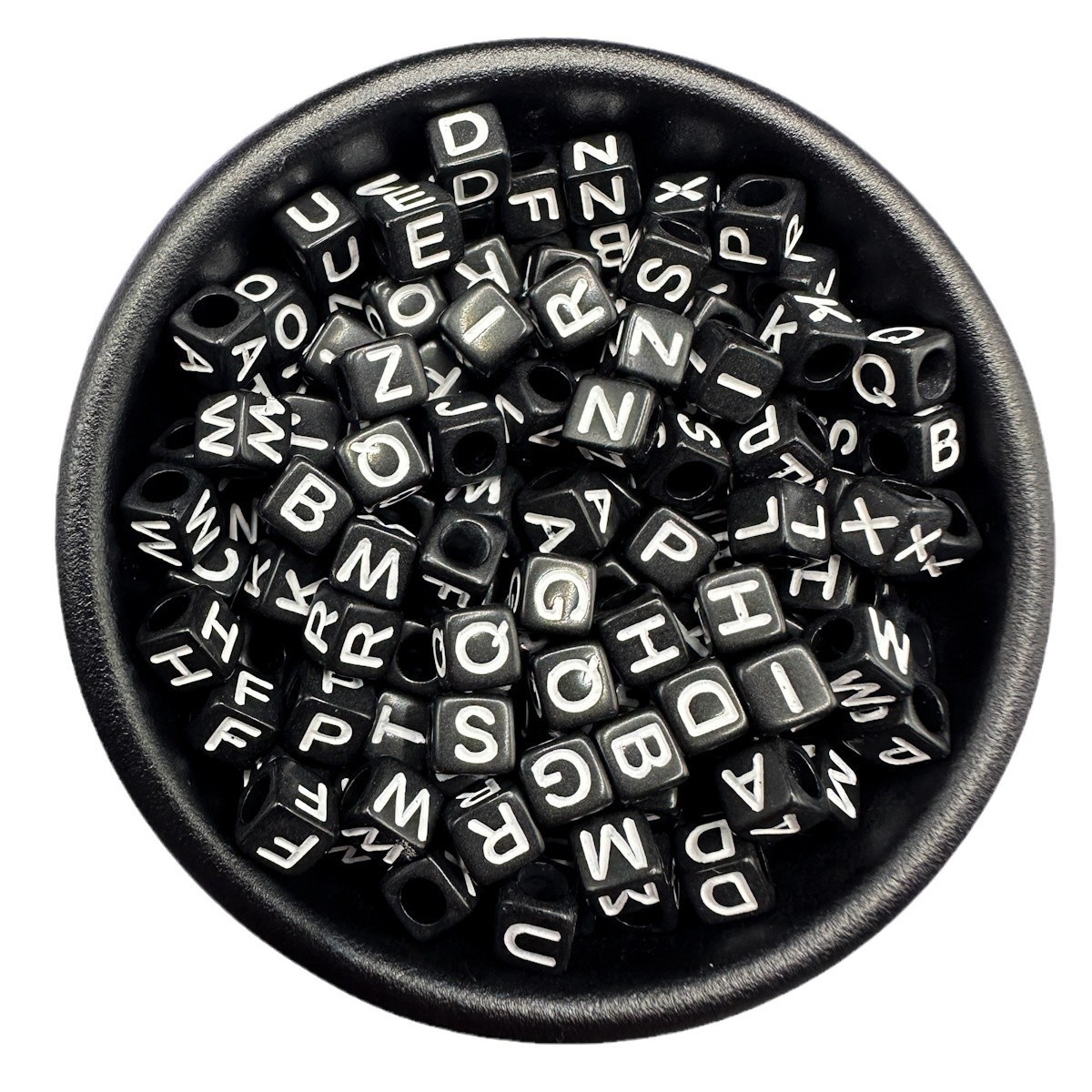 26 letras cuadradas blancas acrílicas de fondo negro inglés de una sola letra diy accesorios de beads material de beads sueltos image 6
