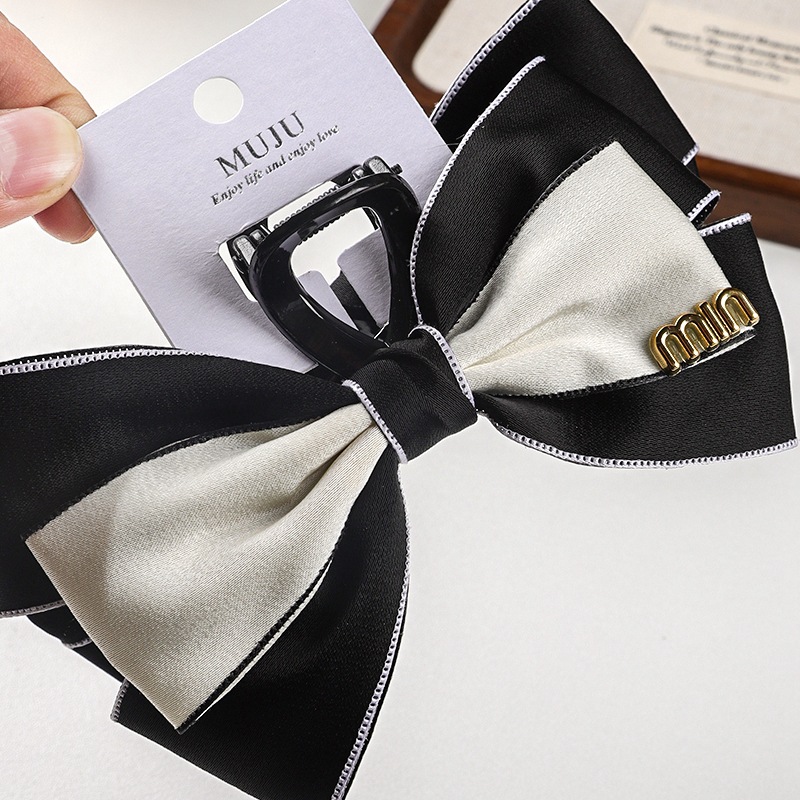 Kartenverpackte Schleifenklemme im eleganten Chanel-Stil, Haarklemme für große Haarmengen, Supermarkt-Haarzubehör für Damen, Haarklemme für den Hinterkopf, Hai-Klemme