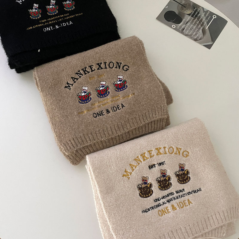 Sciarpa ricamata con tre piccoli orsetti ~ Dolce sciarpa in cashmere per il calore autunnale e invernale delle donne Coppia lavorata a maglia al collo_voghion.com