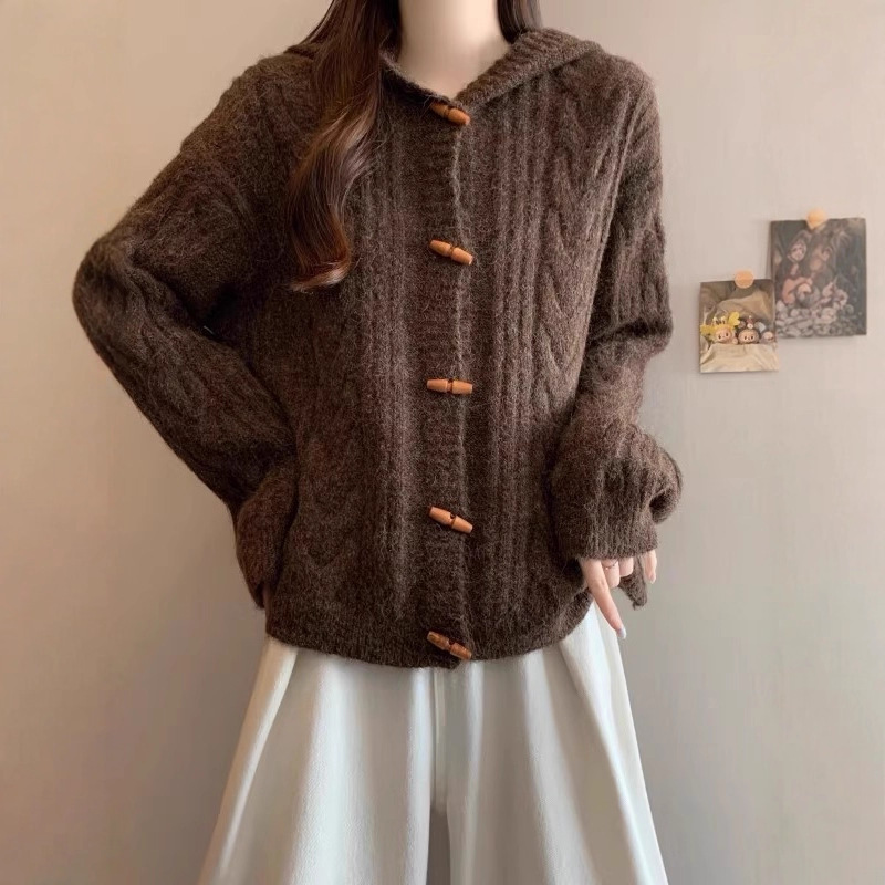 Kernel Cosmos White Bear Chocolate Soft Alpaca Wool Sweater with Braided Horn Buttons Knitted Cardigan Layering Piece
