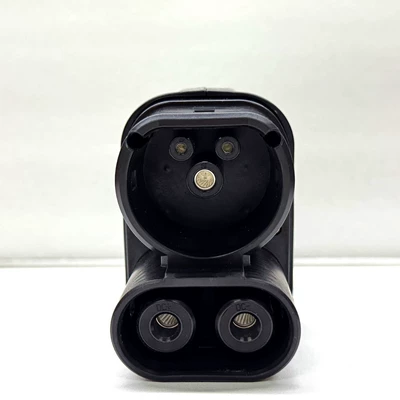 2025 Latest National Standard to European Standardgbtto Ccs2 300A 300Kw Electric Car Charging Adapter
