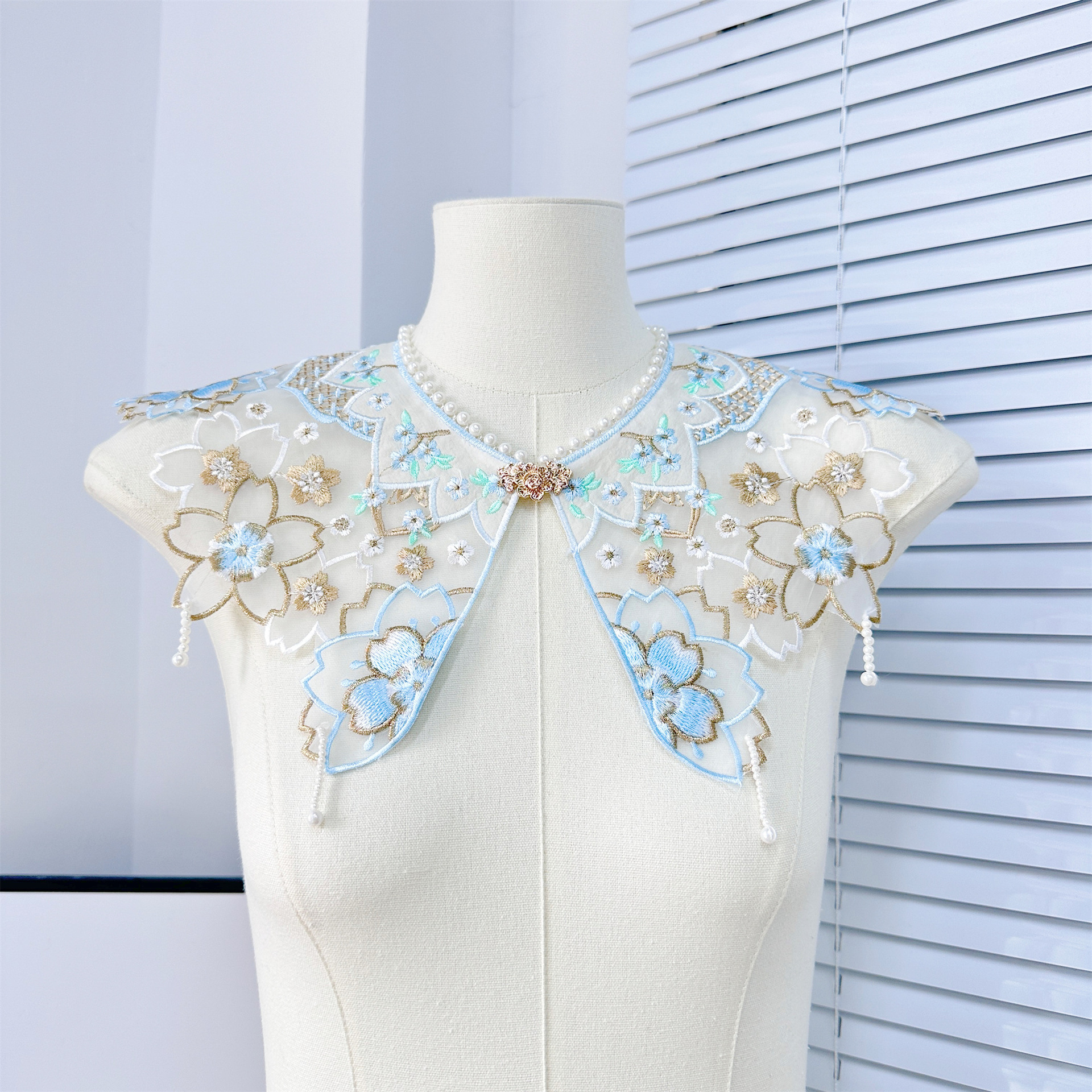 Collar bordado colorido con cuentas borla collar flor estilo antiguo hanfu chaleco falda niños vestido de mujer a juego collar falso