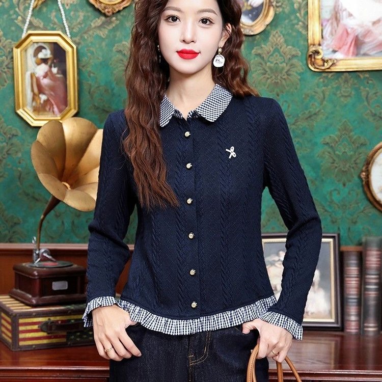 Original Hot-Selling 2026 Early Spring Doll Collar Elegant Navy Blue Knit Sweater with Fashionable Lace Trim