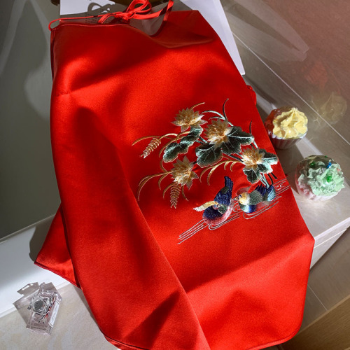 Suzhou embroidery finished product women's adult bellyband retro Chinese style underwear ladies suspender bellyband set