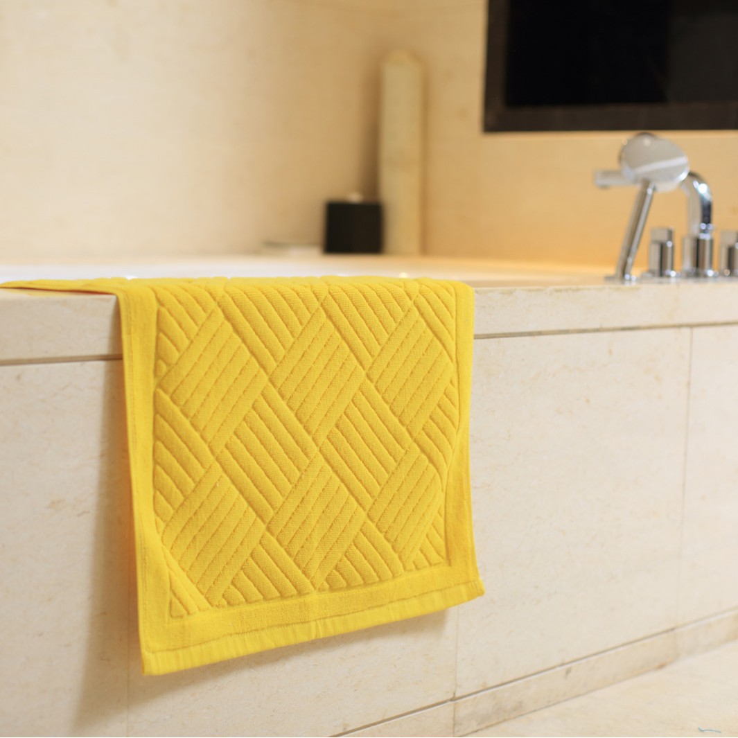 Venta al por mayor Toalla de piso del hotel 32 algodón engrosado blanco antideslizante absorbente hogar Baño piso alfombra toalla personalización