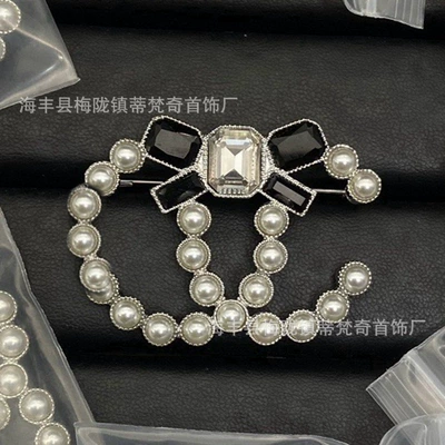 Yaxa sancaqları — Tassel Versatile Chanel Grandma Brooch - correct-delivery-of-physical-style-13
