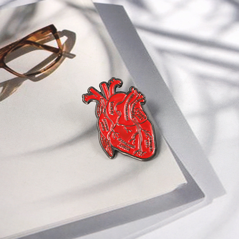 Artistic Style Artistic Pin Heart Alloy Plating Unisex Brooches