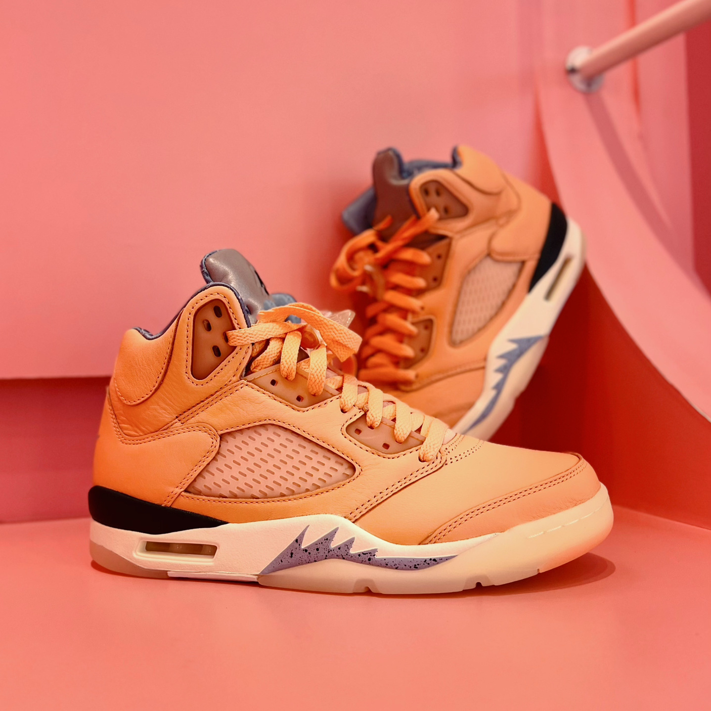 Zapatos de baloncesto de alta calidad AJ5 Jiao Wu Zhixiu Zapatos deportivos de amortiguación de arce verde oliva zapatos casuales de pareja