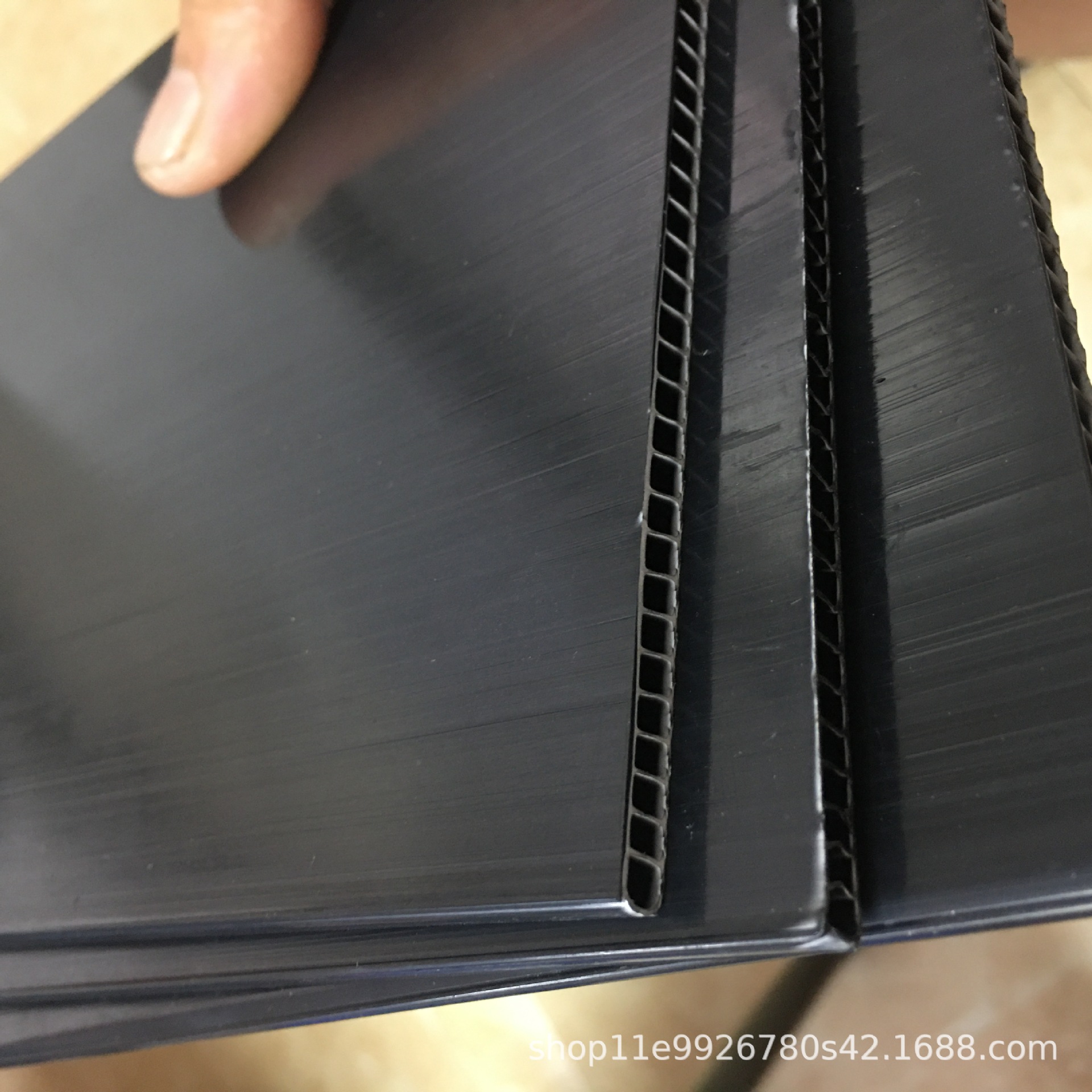 箱包ABS塑料筐 加硬黑色PVC中空板隔板行李箱吉他内衬塑胶板