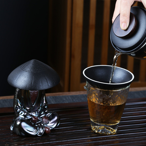 Creative Home-Use Kung Fu Tea Set Accessory: Ceramic Tea Filter, Tea Strainer, Leaf Mesh, and Zisha Figure Decorations