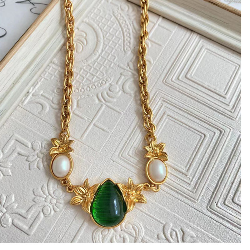 Retro Water Droplets Alloy Inlay Artificial Pearls Womenu0027S Necklace 1 Piece