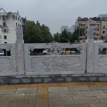 定制浮雕青石栏板庭院池塘防护栏河道大理石围护石栏板厂家雕刻