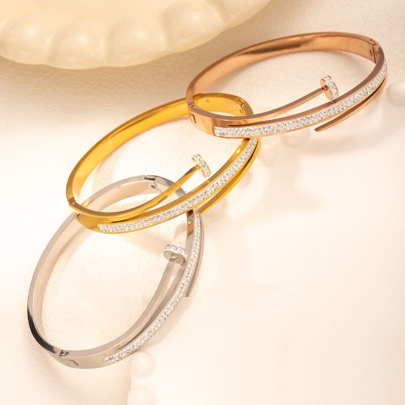 European and American simple stainless steel jewelry wholesale ins same design titanium steel ring bracelet vacuum plating 18k gold European and American simple stainless steel jewelry wholesale ins same design titanium steel ring bracelet vacuum plating 18k gold