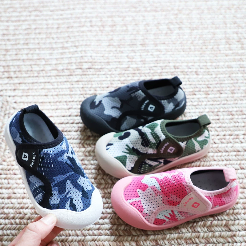 Камуфляжная обувь для мальчиков, весна-осень 2024, новая спортивная обувь для девочек, домашняя обувь для детского сада, детская парусиновая обувь на мягкой подошве, трибутомия