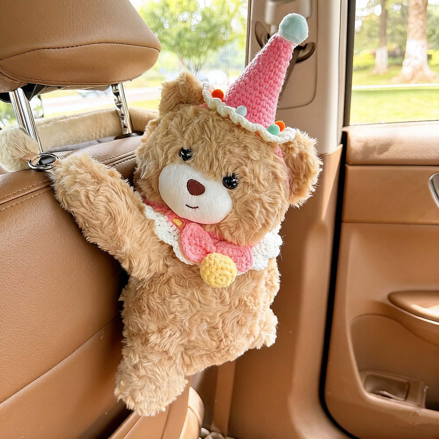 Creative car tissue box, cute cartoon tissue holder for car, hanging high-end decorative item, car tissue hanging bag