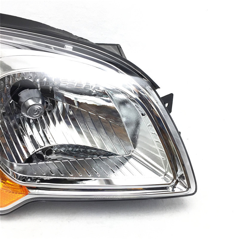 Aplicable a Dongfeng Yueda Kia viejo león corriendo faro Asamblea León corriendo 0809101112 faro original