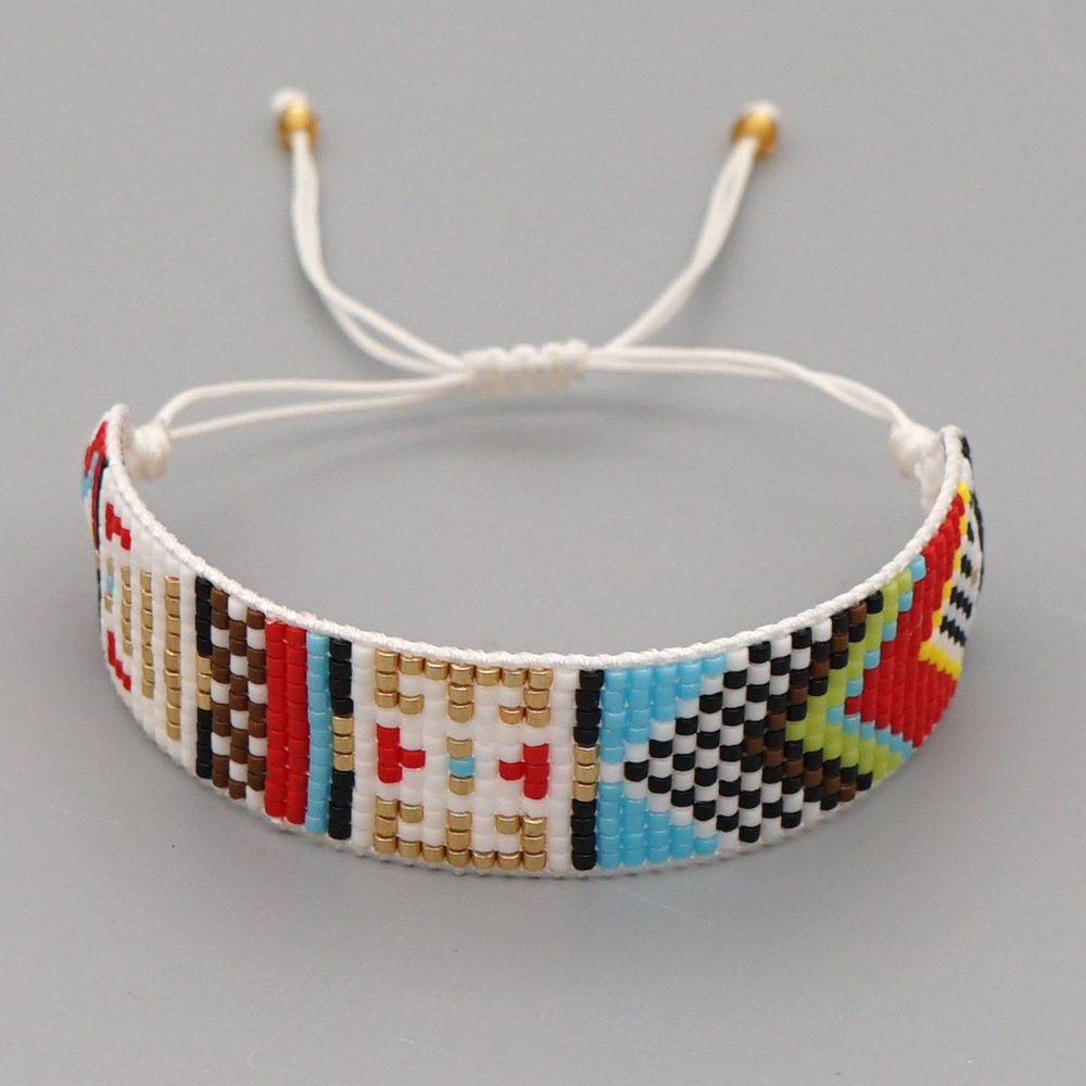 Bohemian Ethnic Style Fashion Hand-woven Beaded Colorful Geometric Bracelet display picture 5