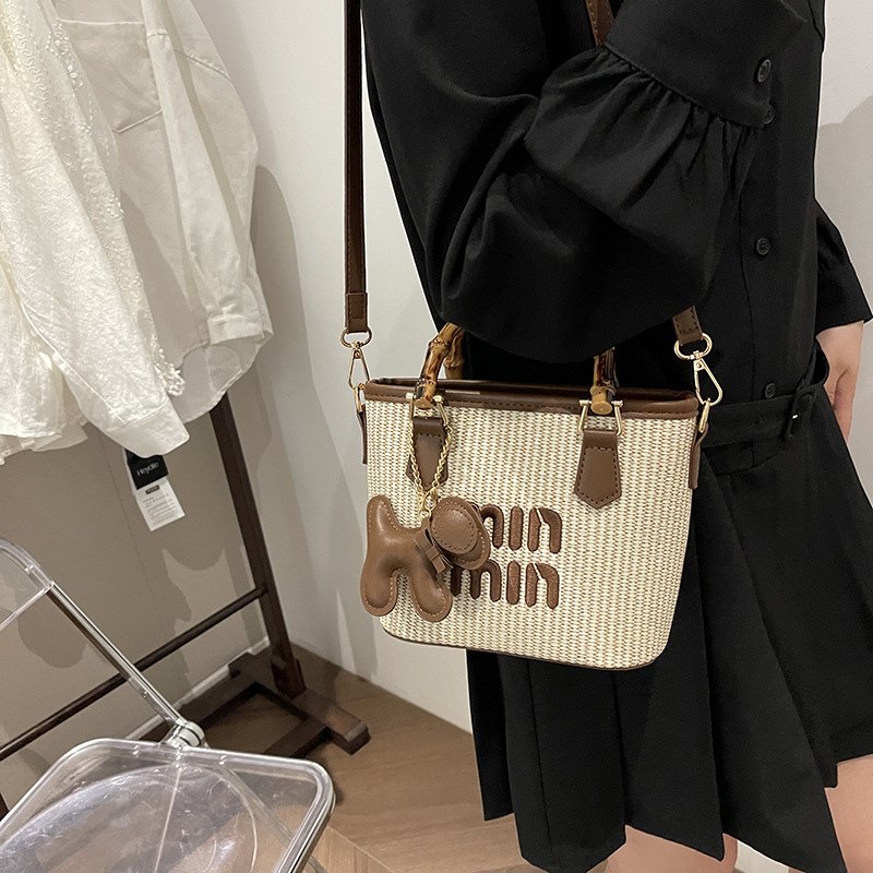 跨境竹节手提包包女2025新款沙滩单肩包时尚百搭通勤编织斜挎包女|undefined