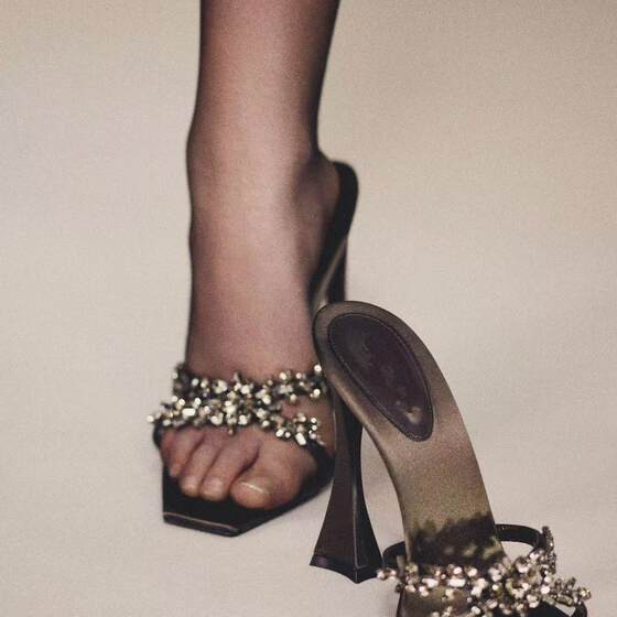 Summer 2025 New Square Head Rhinestone Strap Sandals Women's Thick Heel Open Toe High Heel Slippers Poplar Forest Half Slippers
