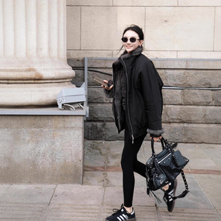 �������e�̿���洩��ë�ɿ˷��¿�Ů�b�͹ŰٴůƤ������