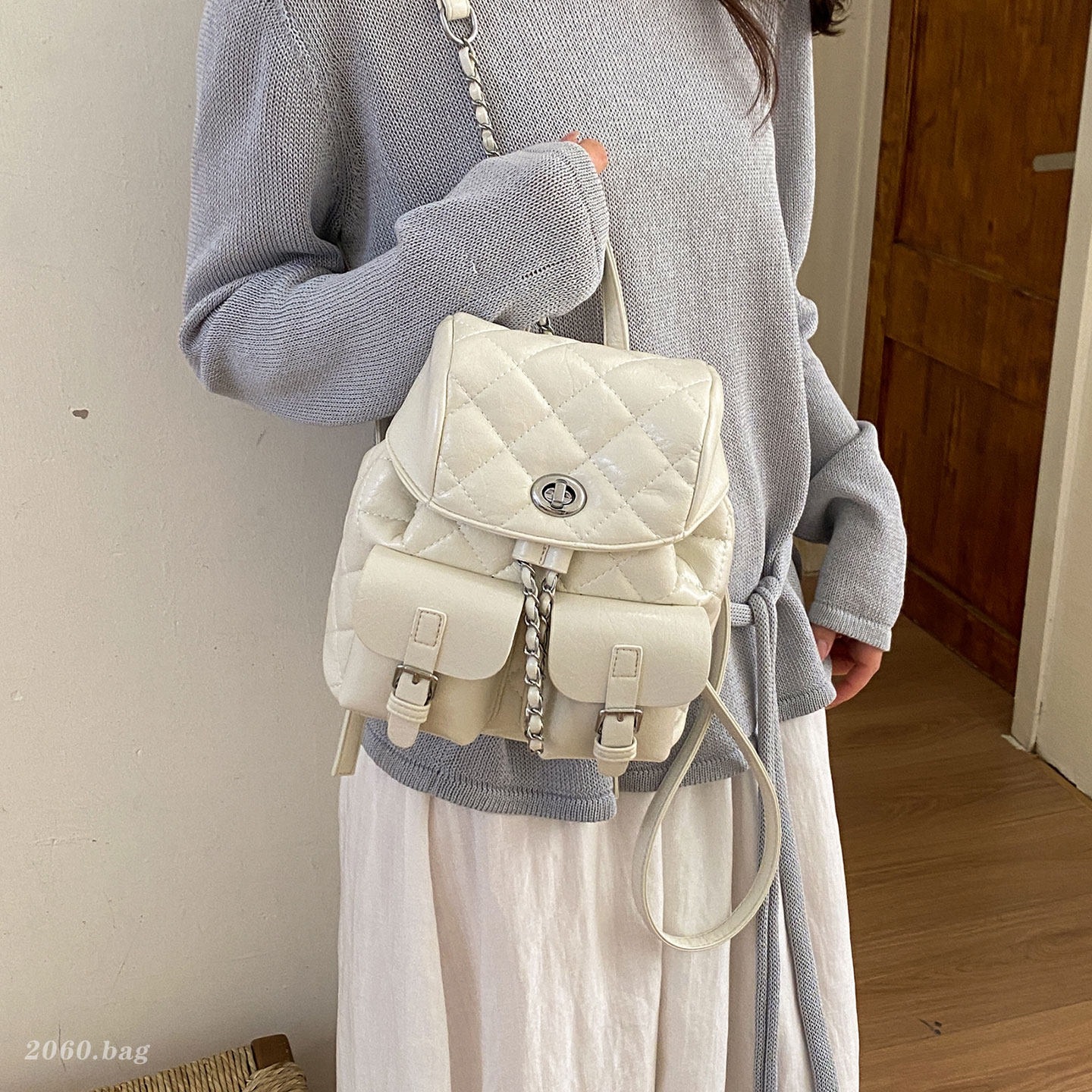 Mochila de viaje Lingerie de mujer cadena bolso de moda academia 2026 viento versátil hombro único clase de verano nuevo ocio