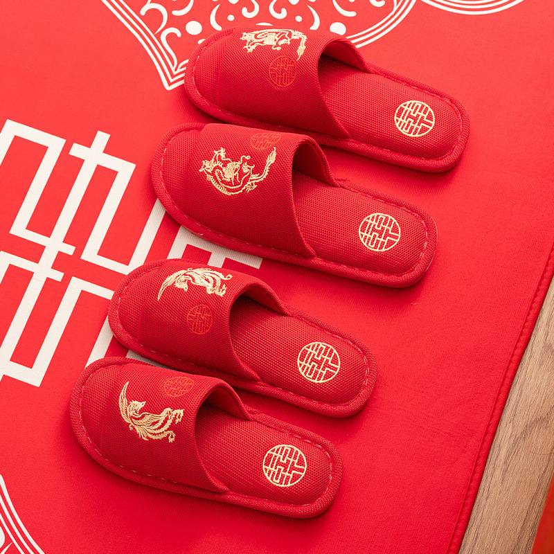 Wedding Slippers Festive Red Shoes a Pair of Dragon and Phoenix Bride Dowry Wedding Newlywed Shoes Indoor Couple Cotton Slippers