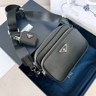 Import leather one-shoulder bag, small bag, camera, quality equipment bag