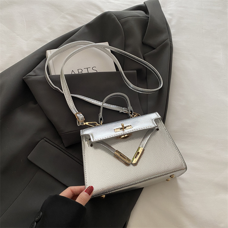 Nicho de alta sensación simple bolso de mano mujer 2024 nueva moda versátil bolso Kylie de moda bolso pequeño