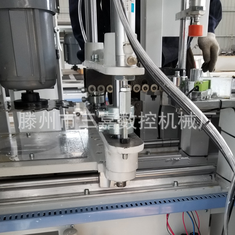 �����Ŵ��ӹ��豸����  PVC�Ŵ����ؽǷ���ǻ� ȫ�Զ��ܸ���ǻ�