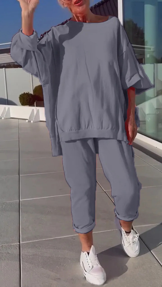 회색