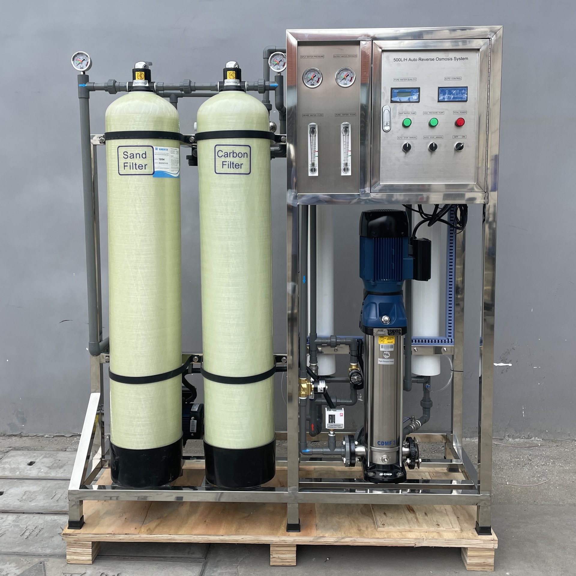 500 litros por la capacidad del tratamiento de la hora se pueden utilizar como equipo puro del tratamiento de aguas de la ósmosis reversa de la desalación del agua salobre