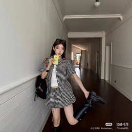 现货miu家早秋上新黑白格子高腰半身裙女休闲百搭抽绳短裙女