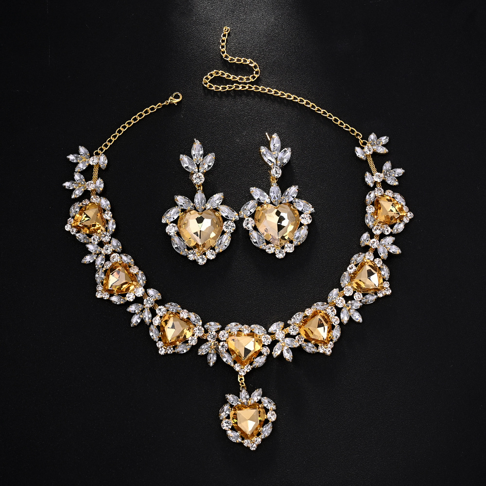 Europa y América amor conjunto de joyería de moda femenina alta sensación de diamante clavícula pendientes simples conjunto de joyería