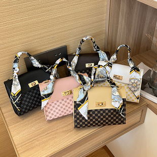 Bag Women's 2023 New Loop Pattern Contrast Color Silk Scarf Small Square Bag Fashionable Simple Small Bag All-match Shoulder Foreign Trade Bag