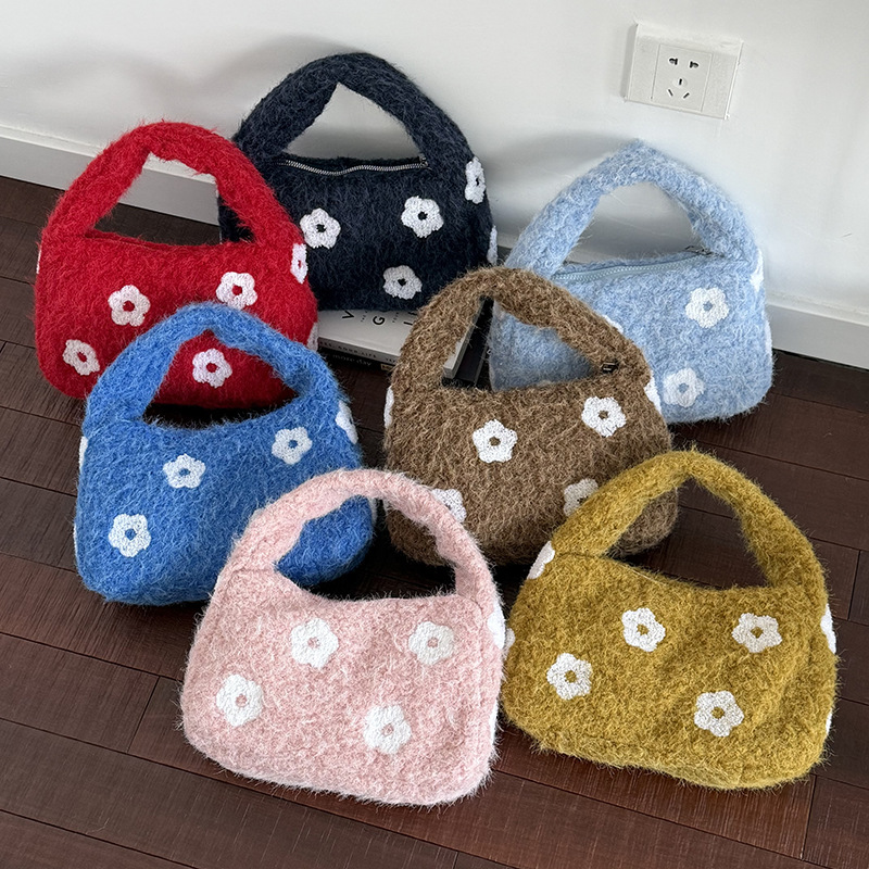 毛绒花朵刺绣单肩包秋冬甜美小众毛绒包文艺森系托特包韩版托特包