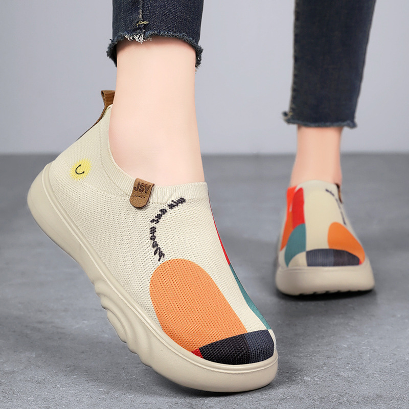 Zapatos de mujer primavera nuevos viejos zapatos de tela de Beijing moda pintada zapatos casuales de poliuretano suela suave un solo zapato zapatos de mujer