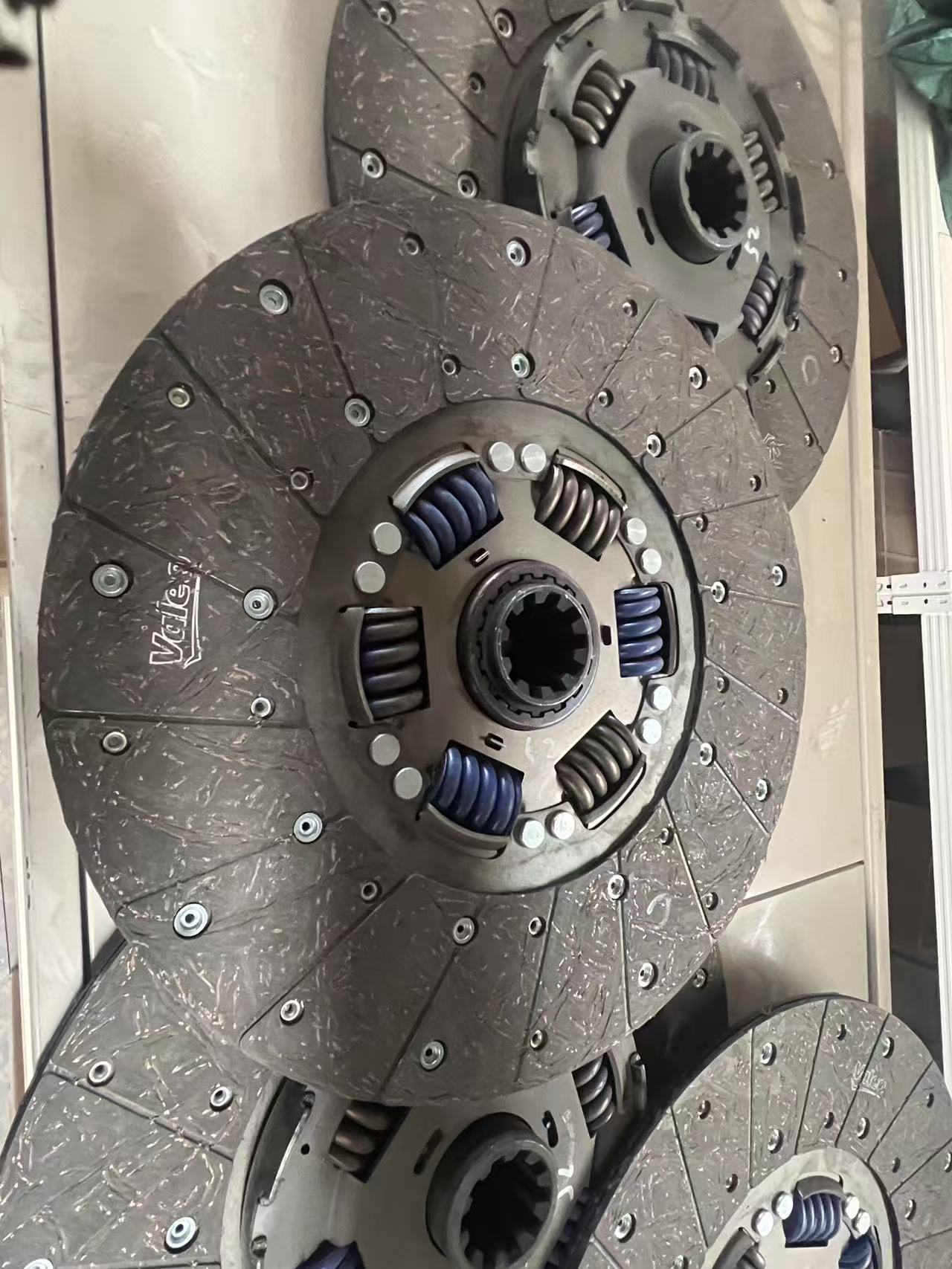 Passenger Car Minibus Pull-Type Clutch Plate Clutch Pressure Plate Pull-Type Clutch Driven Plate Clutch Plate