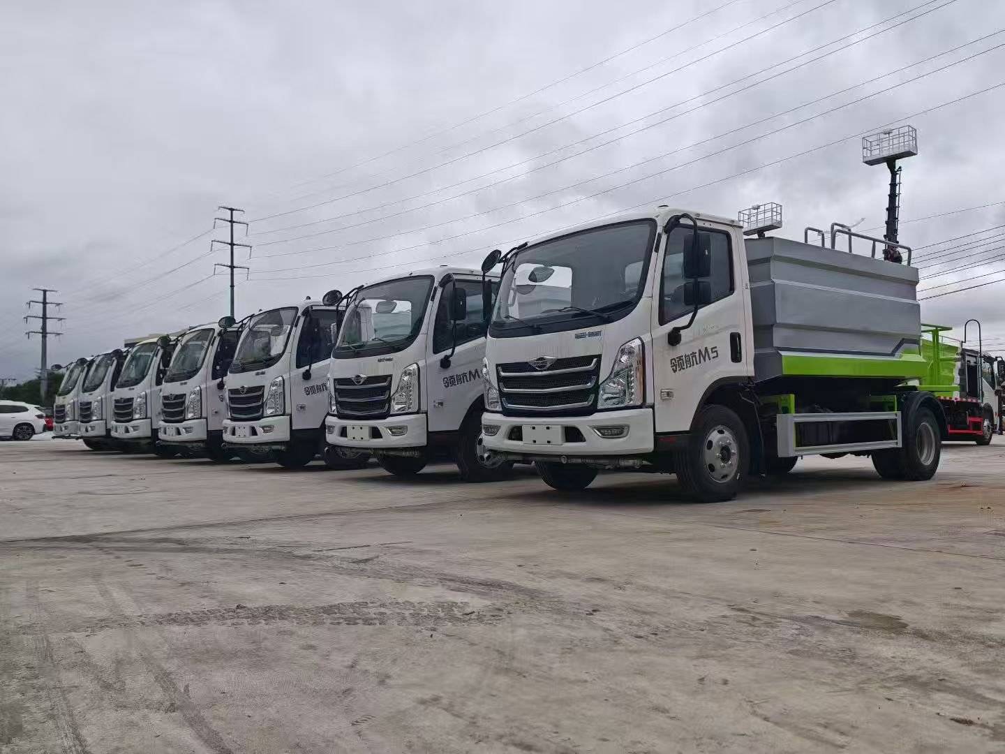 Foton Navigator M5 Blue License Plate 7-Cubic-Meter Dust Suppression Vehicle, Sprinkler Truck, Landscaping Spray Truck, Available Nationwide with Registration Included, Supports Installment Payment