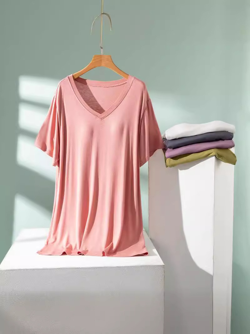 モダール素材の胸パッド付きTシャツ、女性用半袖、夏用ゆったり大きいサイズ、着痩せ効果のあるトップス、ミドル丈、Vネック、アウターとしても着用可能。