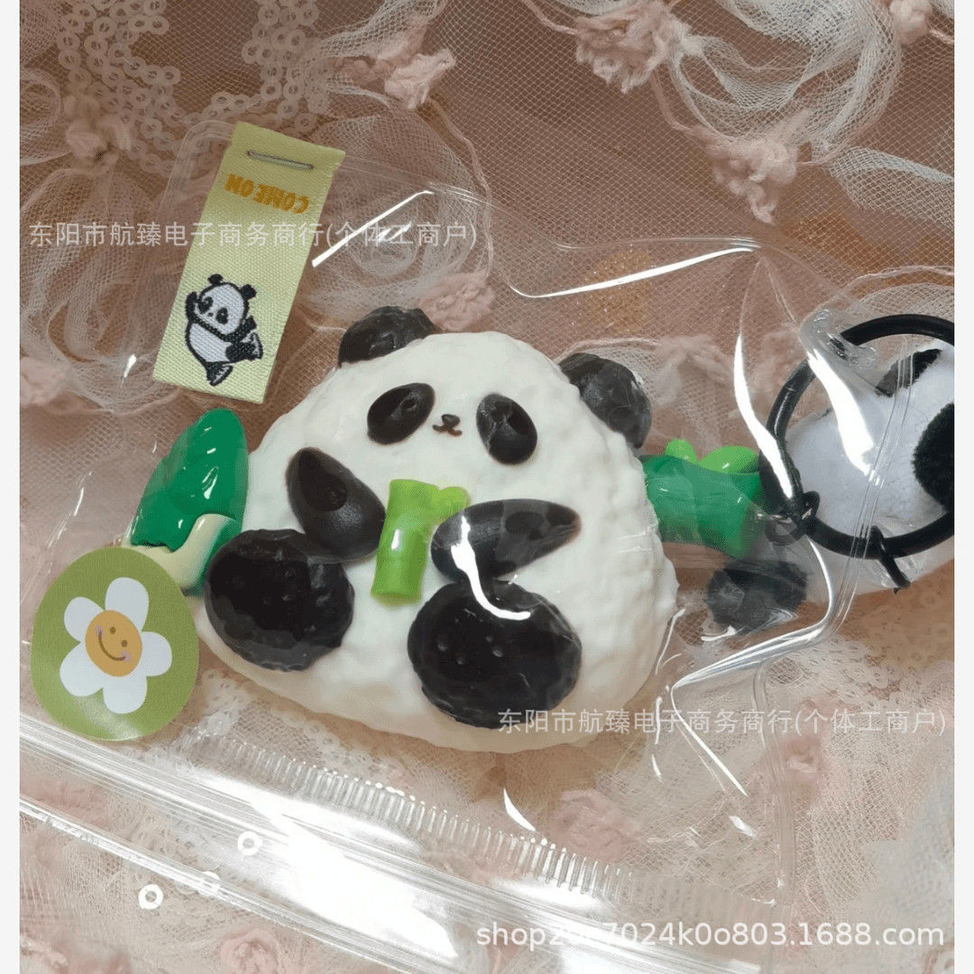 대나무 팬더 꼬집기