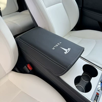 Armrest box pad Model 3/Y armrest box