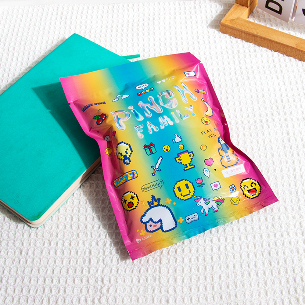 Garra de gato waffle donuts bolsa ciega de patatas fritas amasar música descomprimir Caja ciega de juguete douyin misma bolsa ciega para comer y jugar