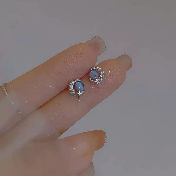Blue Cat's Eye Moon Planet Earrings 2023 New Hot Style S925 Silver Needle Niche Elegant Earrings Women's Earrings
