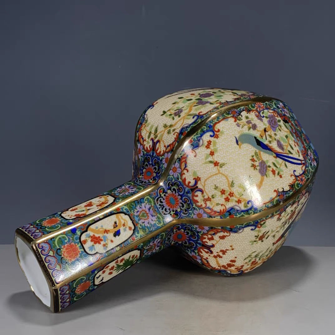 回帰天球 欧州花鳥磁器瓶 雍正粉彩 回帰古物 古物 多角形 清代製 金彩